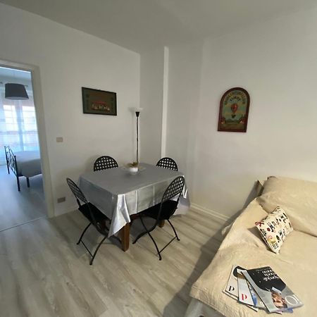 Appartamento Lella Zona Terme Centro E Vicino Habilita-Villa Igea アックイテルメ エクステリア 写真